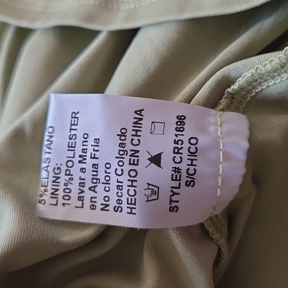 Windsor Olive Off-Shoulder Romper - Picture 4 of 6